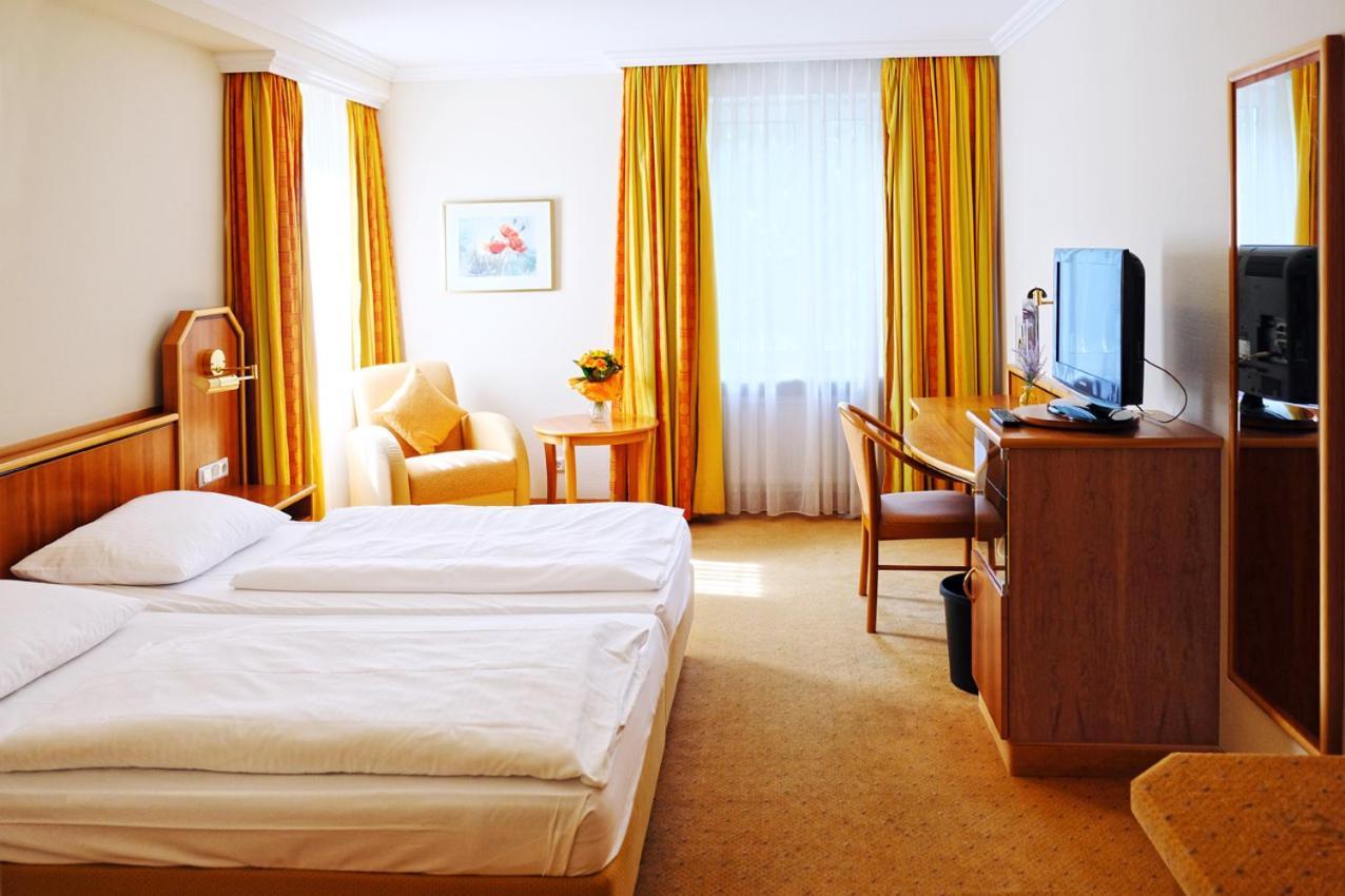 Hotel Haus Am Park Bad Homburg vor der Hoehe Exterior photo