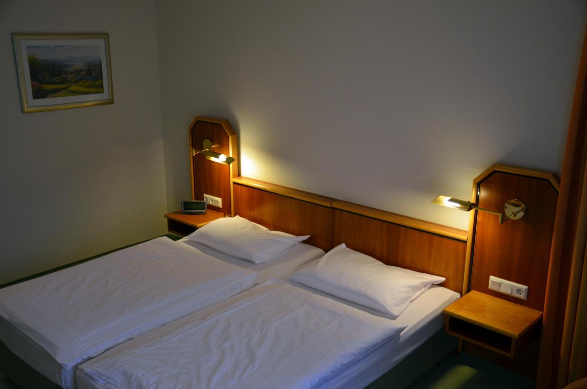 Hotel Haus Am Park Bad Homburg vor der Hoehe Exterior photo